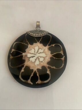 Artisan Black and Cream Floral Resin Pendant - Unbranded